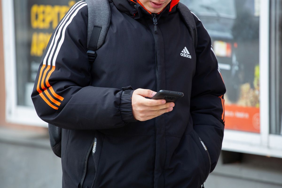 Следователи предупредили воронежских родителей об угрозах для подростков в сети