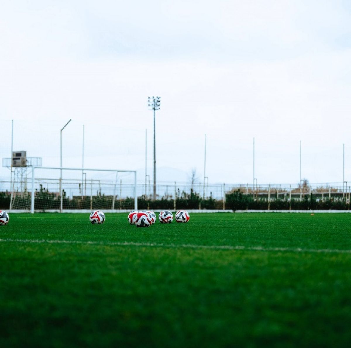 «Факел» быстро сравнял счёт и вышел вперёд в матче с «Кызылкумом»