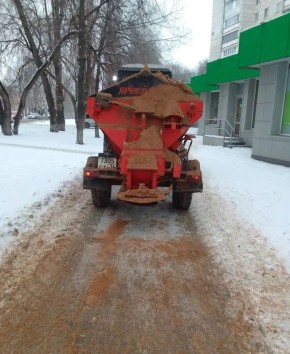 #уборка_Воронежа. Днем уборка города продолжается