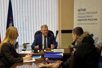 Виктор Логвинов провел прием граждан