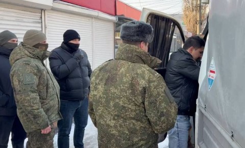 Итоги рейдов в Воронеже: 34 новых гражданина теперь на воинском учете