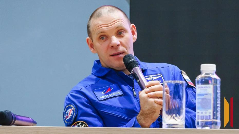 Терминатор в полете и генеральная уборка корабля: что рассказал воронежским школьникам летчик-космонавт Иван Вагнер