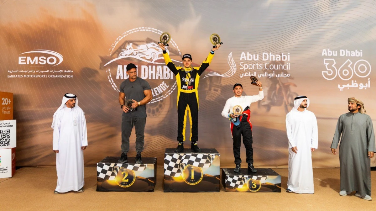 Воронежский гонщик Максим Дейкин победил в ралли по дюнам