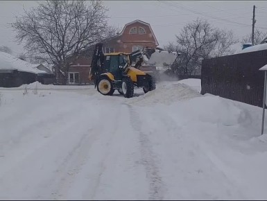 #уборка_Воронежа. Работы по очистке от снега перекрёстка: улицы Вьетнамская и Балашовская