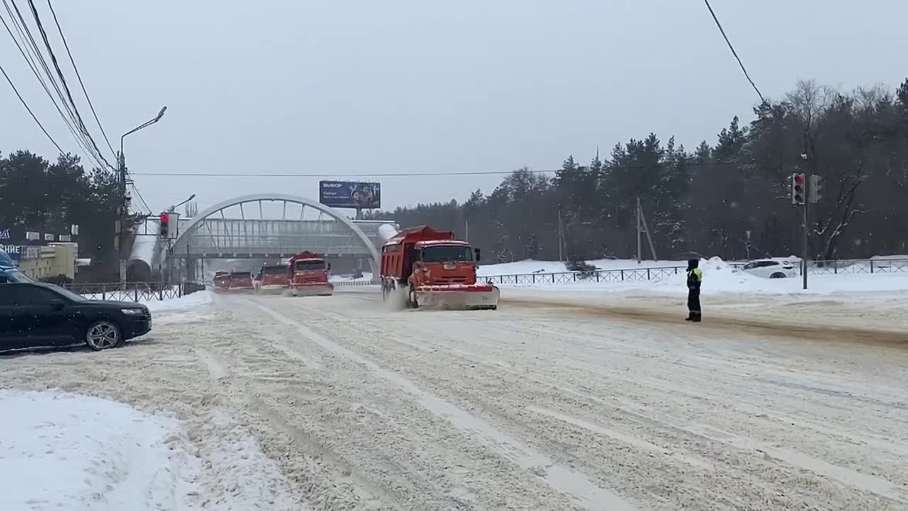В Советском районе сотрудники ГИБДД активно оказывают помощь