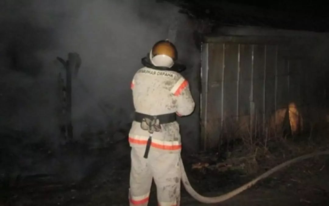 В Бобровском районе пенсионер пострадал при пожаре в частном доме