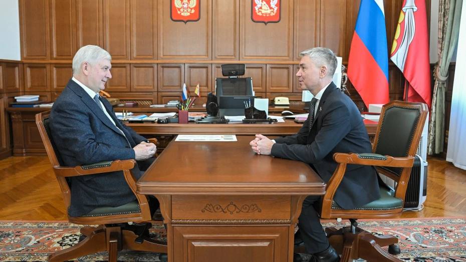 Александр Гусев и замруководителя фракции «Единая Россия» в Госдуме обсудили партийную программу по капремонту школ