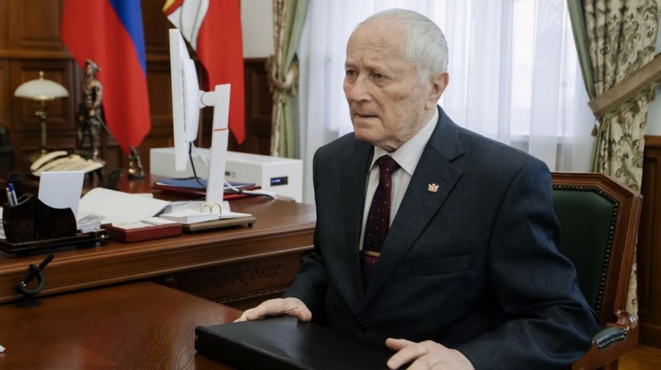 Воронежский губернатор поздравил почетного жителя региона Станислава Ходаковского с юбилеем