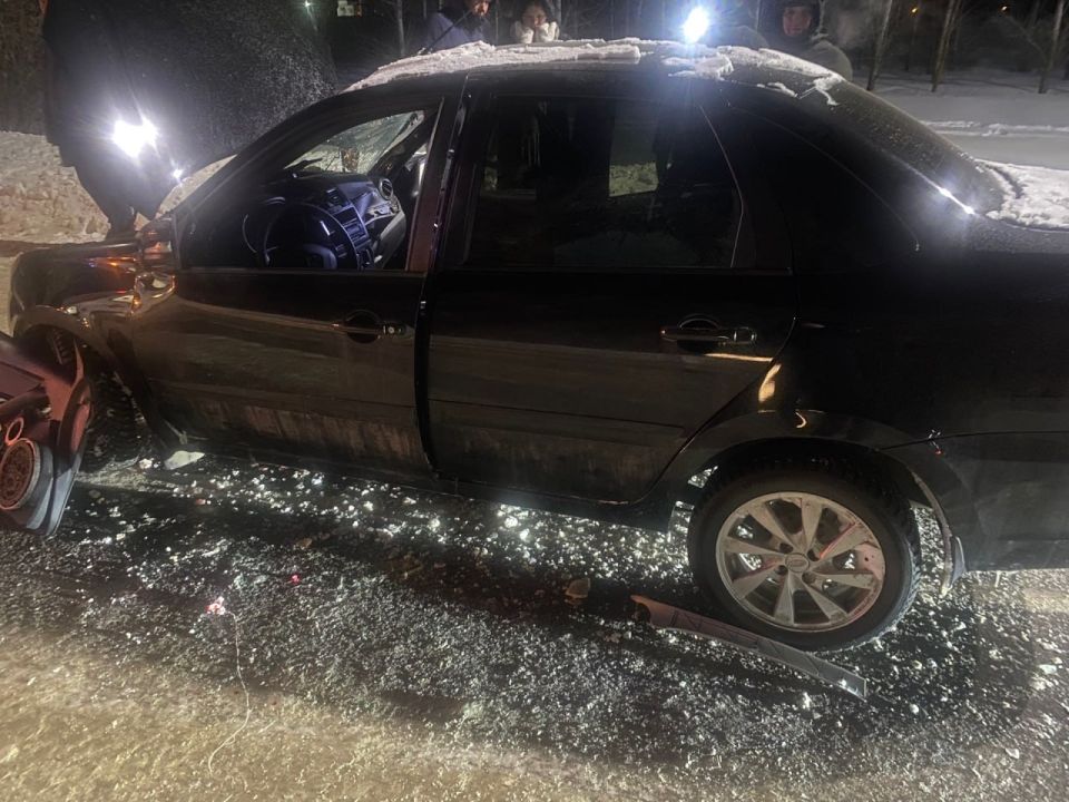 В Новоусманском районе госавтоинспекторы выясняют обстоятельства столкновения транспортных средств, в котором пострадали три человека