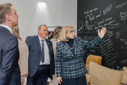 Депутаты облдумы приняли участие в заседании попечительского совета реготделения Российского детского фонда