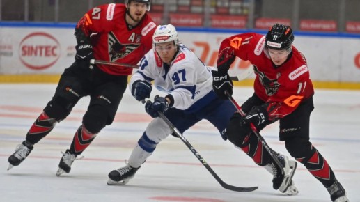 Воронежский «Буран» уступил в выездном матче ХК «Омские крылья»
