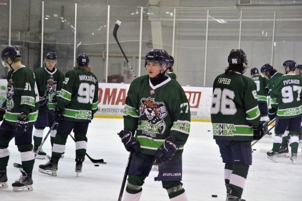 МХК «Бобров» выиграл, а нововоронежский «Протон» проиграл: состоялись очередные матчи НМХЛ