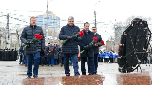 Воронежский губернатор почтил память воинов-интернационалистов