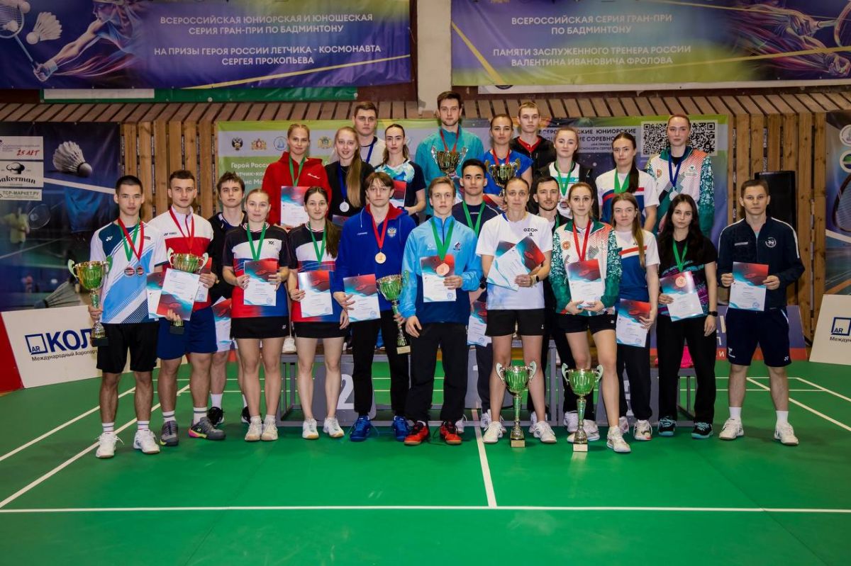 Иван Апостолюк — двукратный призёр Всероссийских соревнований по бадминтону