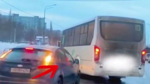 Полицейские привлекли к ответственности нарушившего ПДД водителя автобуса