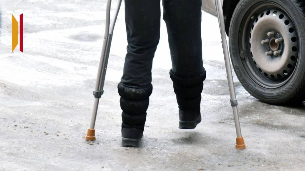 За неделю 2027 воронежцев пострадали от гололеда