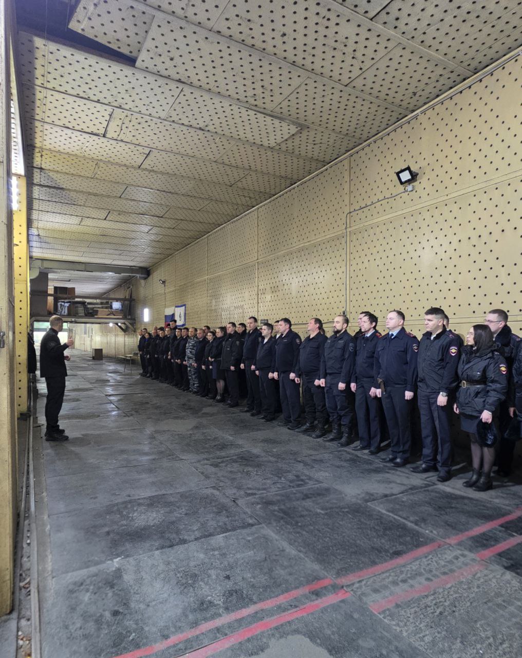 В Воронеже прошли соревнования по стрельбе среди сотрудников полиции