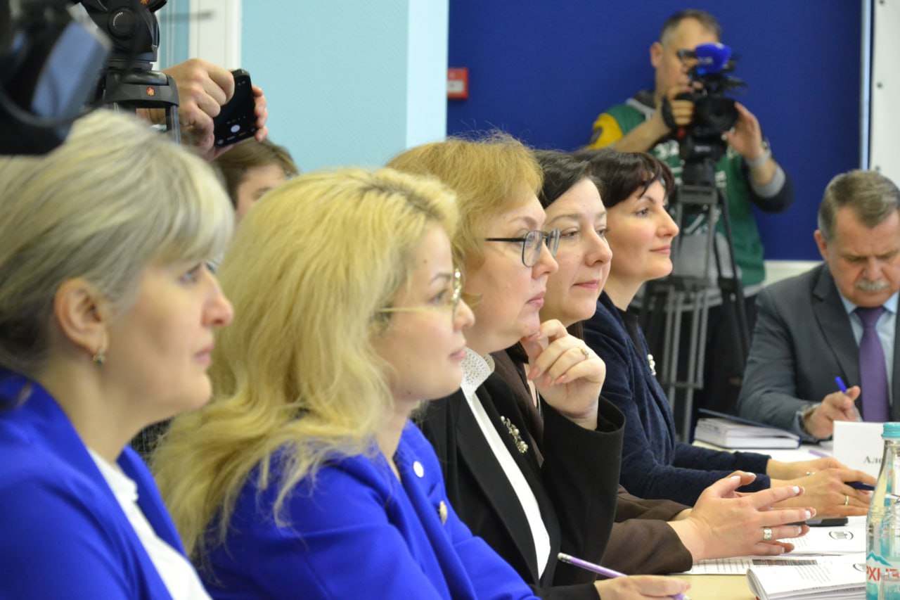 В кадровом центре «Правобережный» обсудили работу с ветеранами СВО и развитие регионального рынка труда