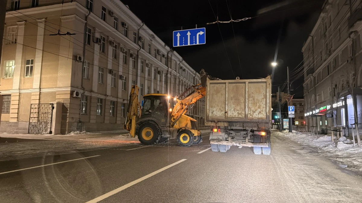 Из Воронежа в ночь на 28 февраля вывезли более 3,7 тыс кубометров снега