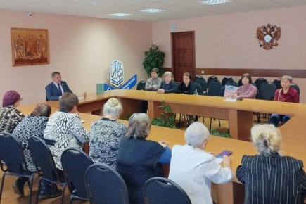 Александр Воронцов обсудил с общественниками планы по благоустройству городских территорий