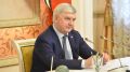 Губернатор призвал воронежцев поддержать земляка в голосовании премии «Служение»