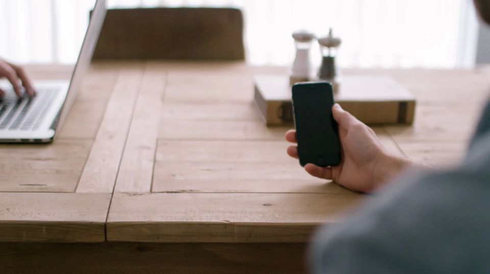 ���������� ������������ � ����������, ����������� ������ � QR-������ ��� ����� ��������� ������