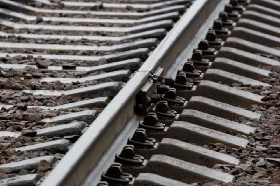 Игра со смертью: воронежский водитель выехал на пути перед поездом