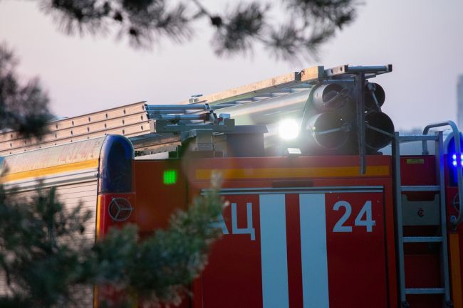 Спасатели ликвидировали пожар в доме №12 на Жилом Массиве Олимпийском