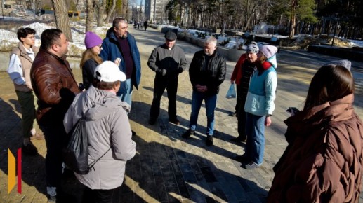 ����� ���� � ��������� �������: ������������ ����� ������ ������� � �����������