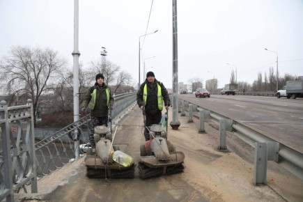По поручению мэра Сергея Петрина в Воронеже стартовали районные субботники