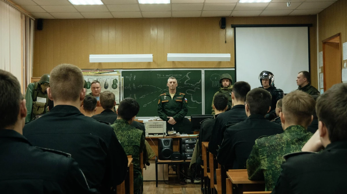 В Воронеже в Михайловском кадетском корпусе прошел урок мужества