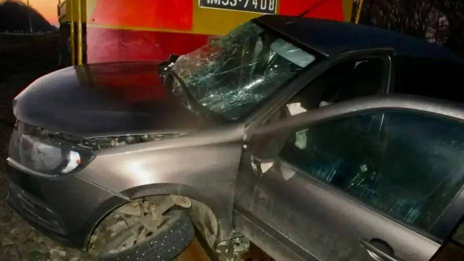 Следователи проводят проверку смертельного ДТП с тепловозом