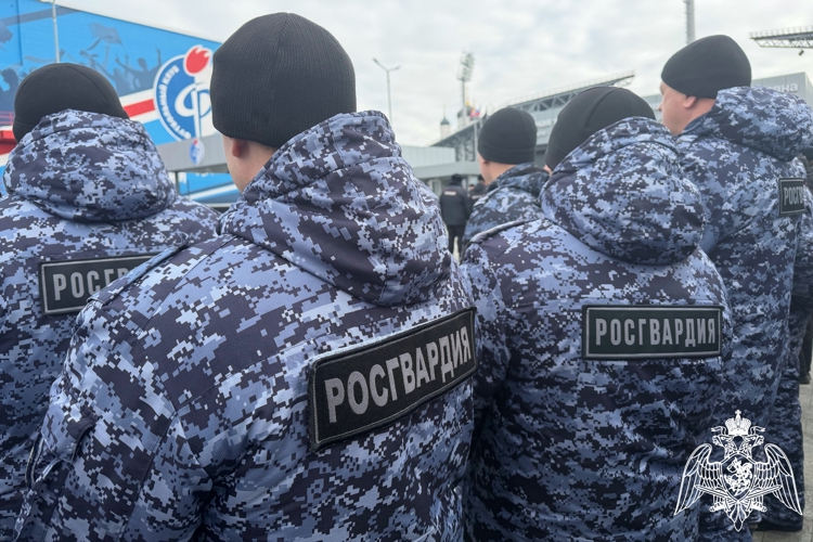 СОТРУДНИКИ РОСГВАРДИИ ВОРОНЕЖА ОБЕСПЕЧИЛИ БЕЗОПАСНОСТЬ НА ФУТБОЛЬНОМ МАТЧЕ