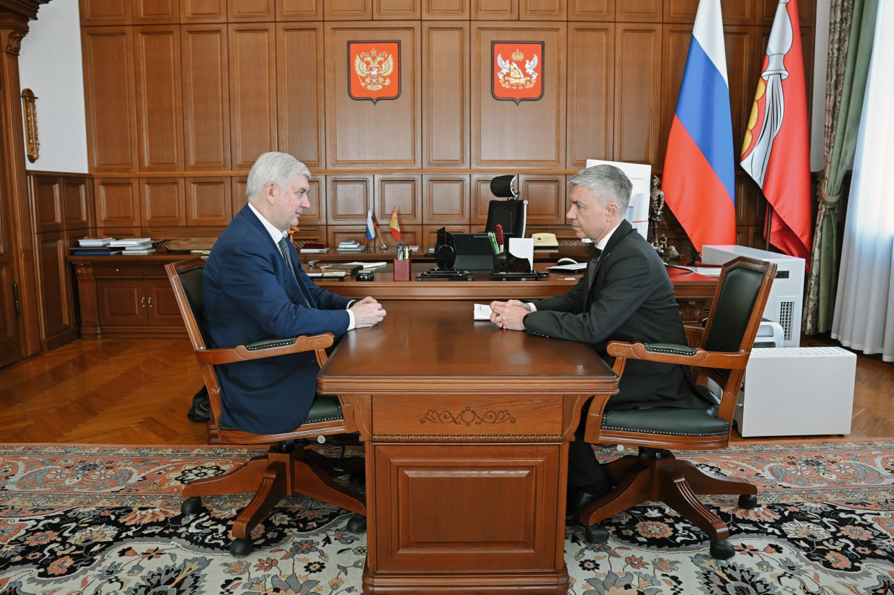 Евгений Ревенко поблагодарил Губернатора Александра Гусева за поддержку сохранения дома Ростроповичей и социально-значимых проектов в регионе