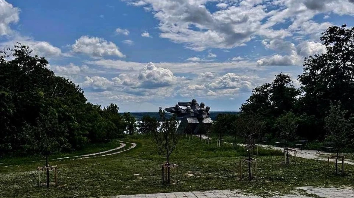 В воронежском микрорайоне Шилово за 10,5 млн рублей отремонтируют братскую могилу