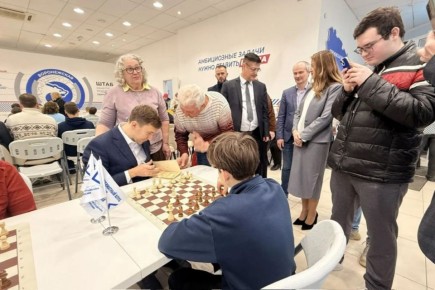 ������ ��������� ������� ���������� � ����������� ������-������ �� ������� ��������