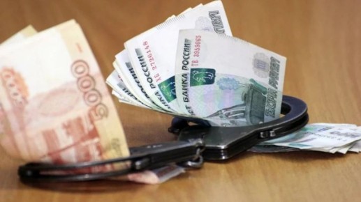 Бывший доцент кафедры воронежского вуза получила условный срок за взятки