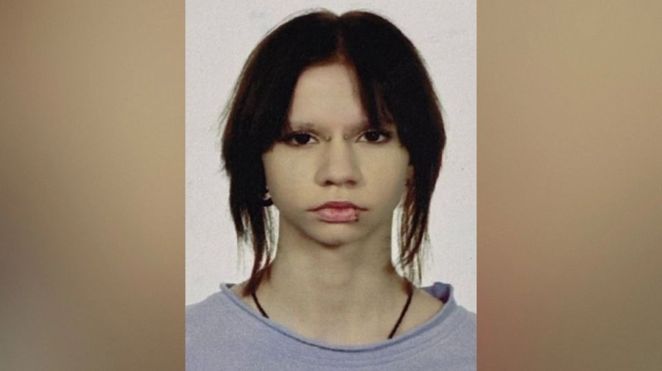 В Воронеже 16-летняя девушка ушла из дома на прогулку с парнем и пропала