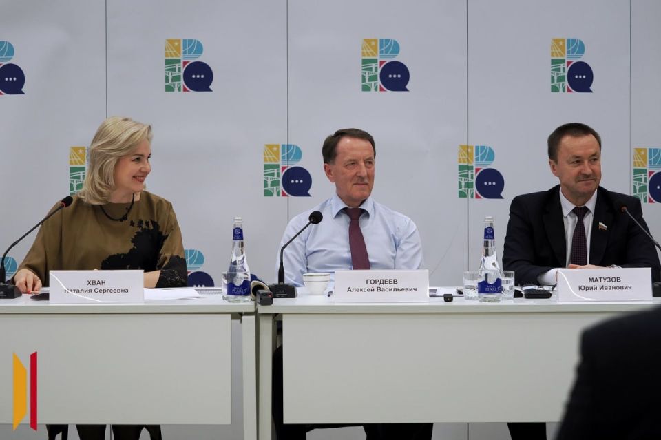 ����-������ ������� ������� ������� ������ ������� � ����������� ��������� ������ �� ����������� �������