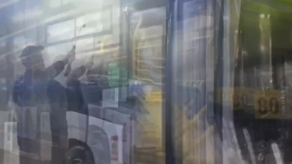 Транспортные предприятия продолжают ежедневную мойку автобусов