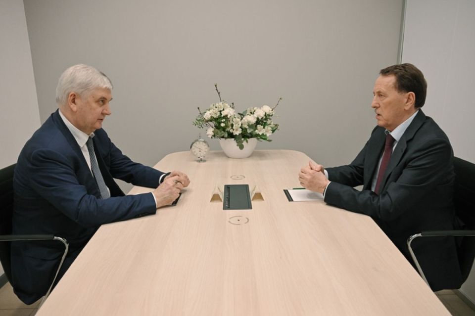 ����� � ������� ����������� � �������� � �������� ������� ��� � ���� �������