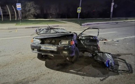 В Ленинском районе Воронежа произошла авария, в результате которой один человек погиб, а еще троих доставили в больницу