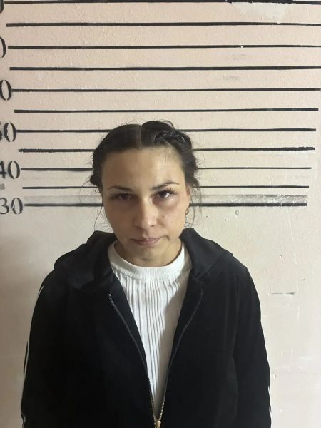 Сотрудники полиции устанавливают пострадавших от действий серийной мошенницы, оказывающей "магические услуги"