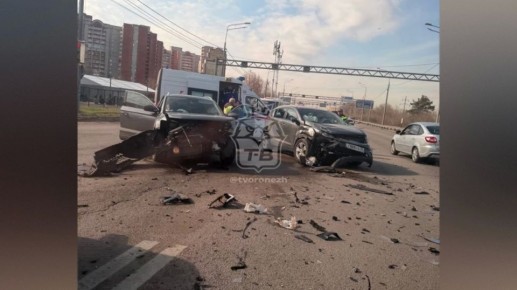 ��������� �������� � ��� � 2 ��������� ������������ �� ����� ��������-�������� ����� 8 ������