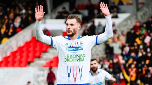 В символическую сборную 27 тура Первой лиги попал нападающий воронежского «Факела»