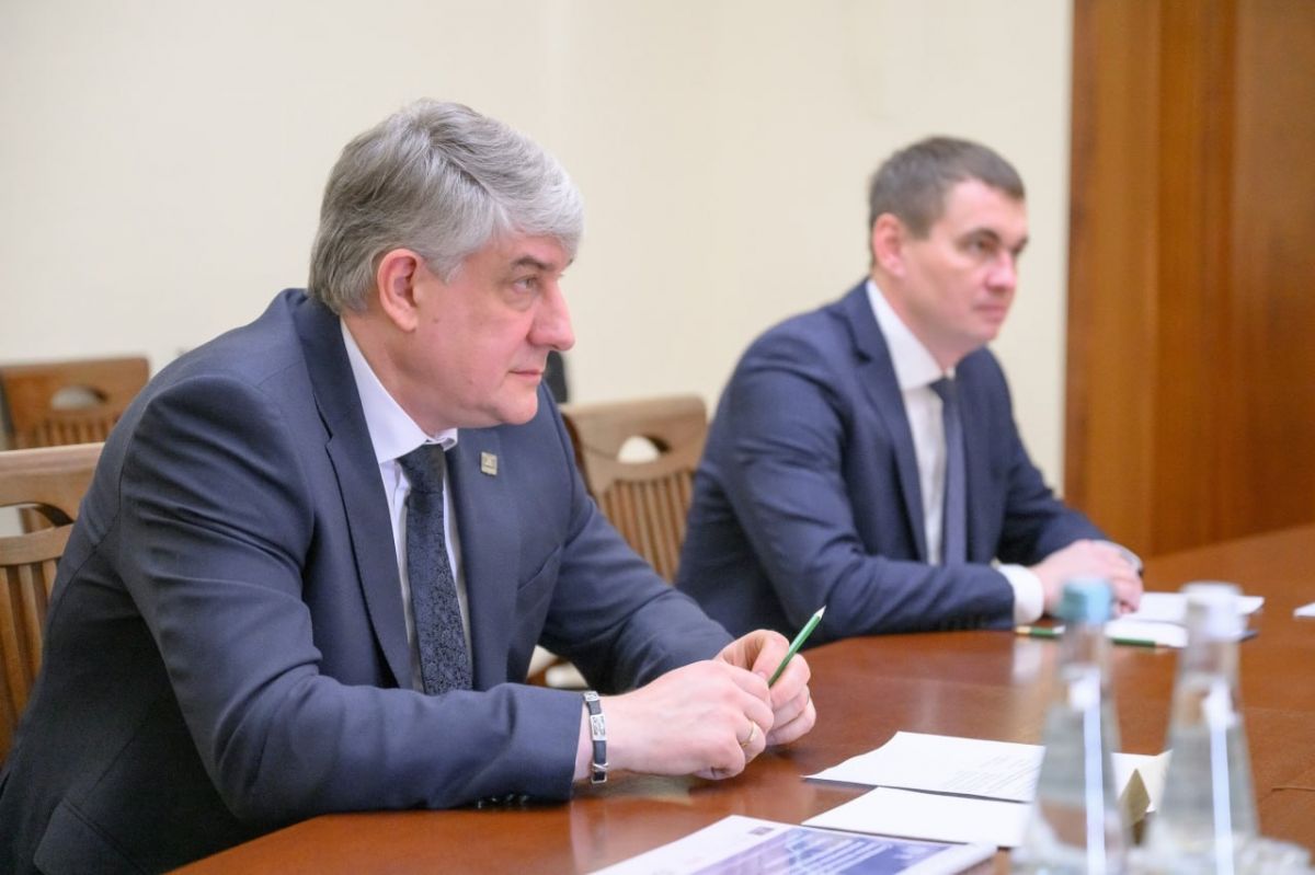 Мэр Нововоронежа получил взятку 160 тысяч за строительный контроль