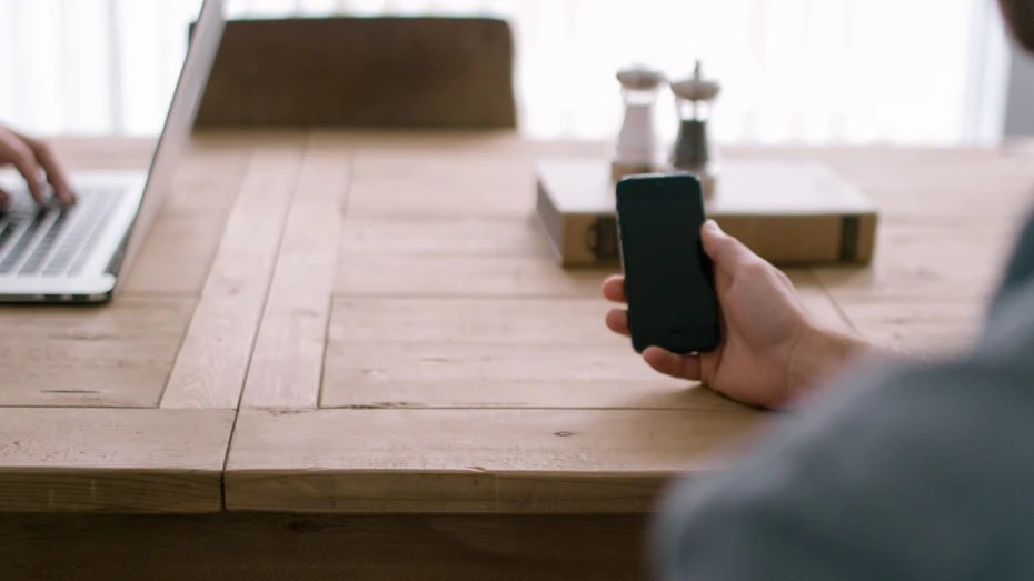 Воронежцев предупредили об уловке мошенников с записью голосовых сообщений в поддержку героев СВО