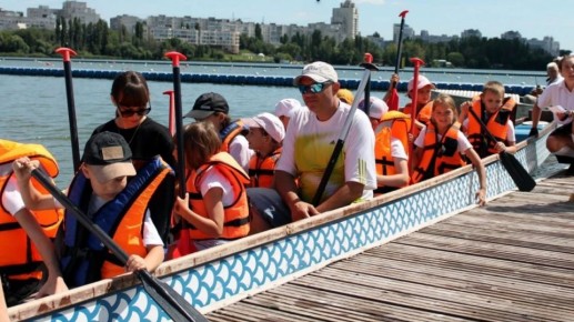 В Воронеже дважды в неделю будут проводить тренировки на лодках-драконах для участников СВО и их семей