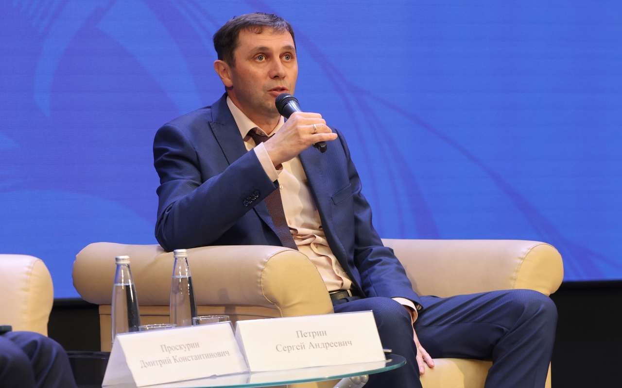 Мэр Воронежа Сергей Петрин встретился со студентами ВГТУ, выпускником которого является и сам