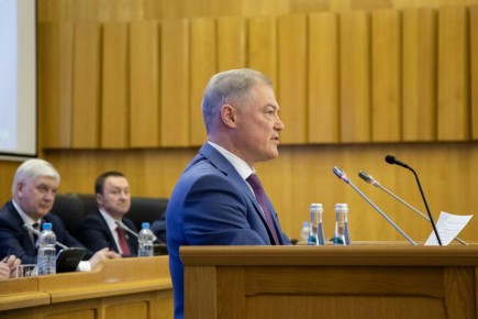 Виктор Логвинов: «Знаем, что проблемные вопросы – на контроле Губернатора, и "Единая Россия" помогает их решать»